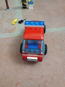 BOITE LEGO CITY 60001-VOITURE DE POMPIER-SAUVETAGE DU CHAT-COMPLET-BOITE+NOTICE