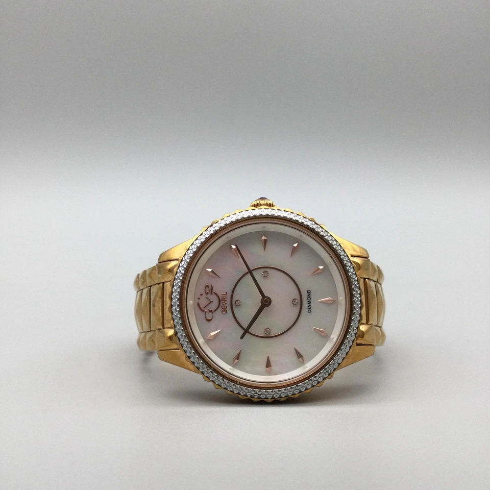 Reloj Gevril GV2 Siena Diamante Tono Dorado Cuadrante MOP 39mm Suizo Batería Nueva 6.25" Foto 4 de 4
