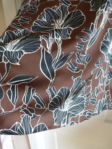 Ladies Uk Size 12 Brown Floral Patterned Midi Lightweight Skirt from George - Picture 4 of 11