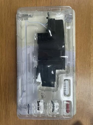 Voitures, camions et fourgons miniatures Eaglemoss 1:8