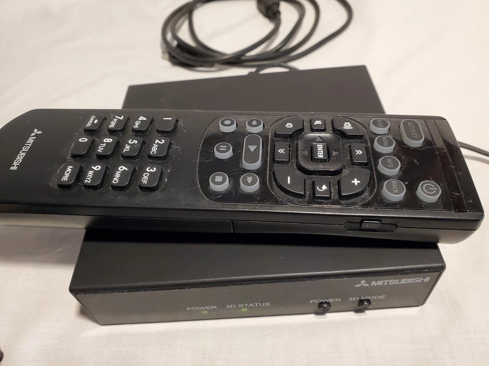 Mitsubishi Electric 3DC-1000 con adaptador, control remoto y cables i9 Foto 4 de 4