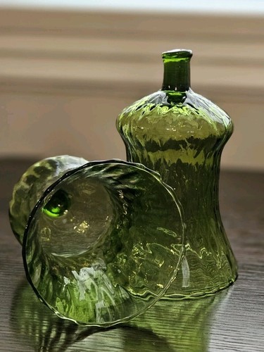 2 HOMCO Avocado Green Swirl Optic Glass PEG Votive Cups Candle Holders Vintage - Picture 3 of 6