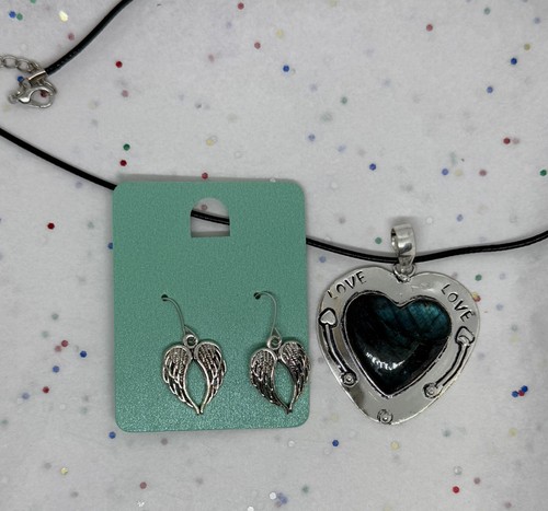 Labradorite 925 Silver Gemstone Heart Pendant Jewelry & Wings Earring Set - Picture 2 of 16