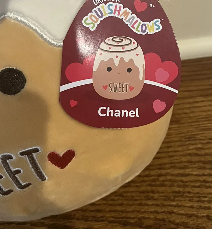 NWT 8” Squishmallow Chanel The Cinnamon Roll Valentine's Day NEW