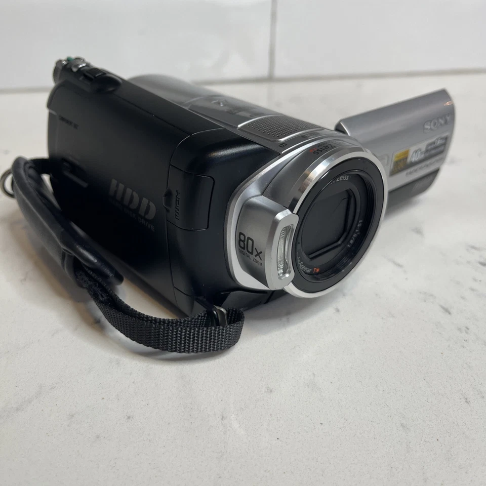 Sony HandyCam HDR-SR5 HDD Camcorder 80X Zoom + Night Shot WORK but w FLAW *READ - Image 4 of 4