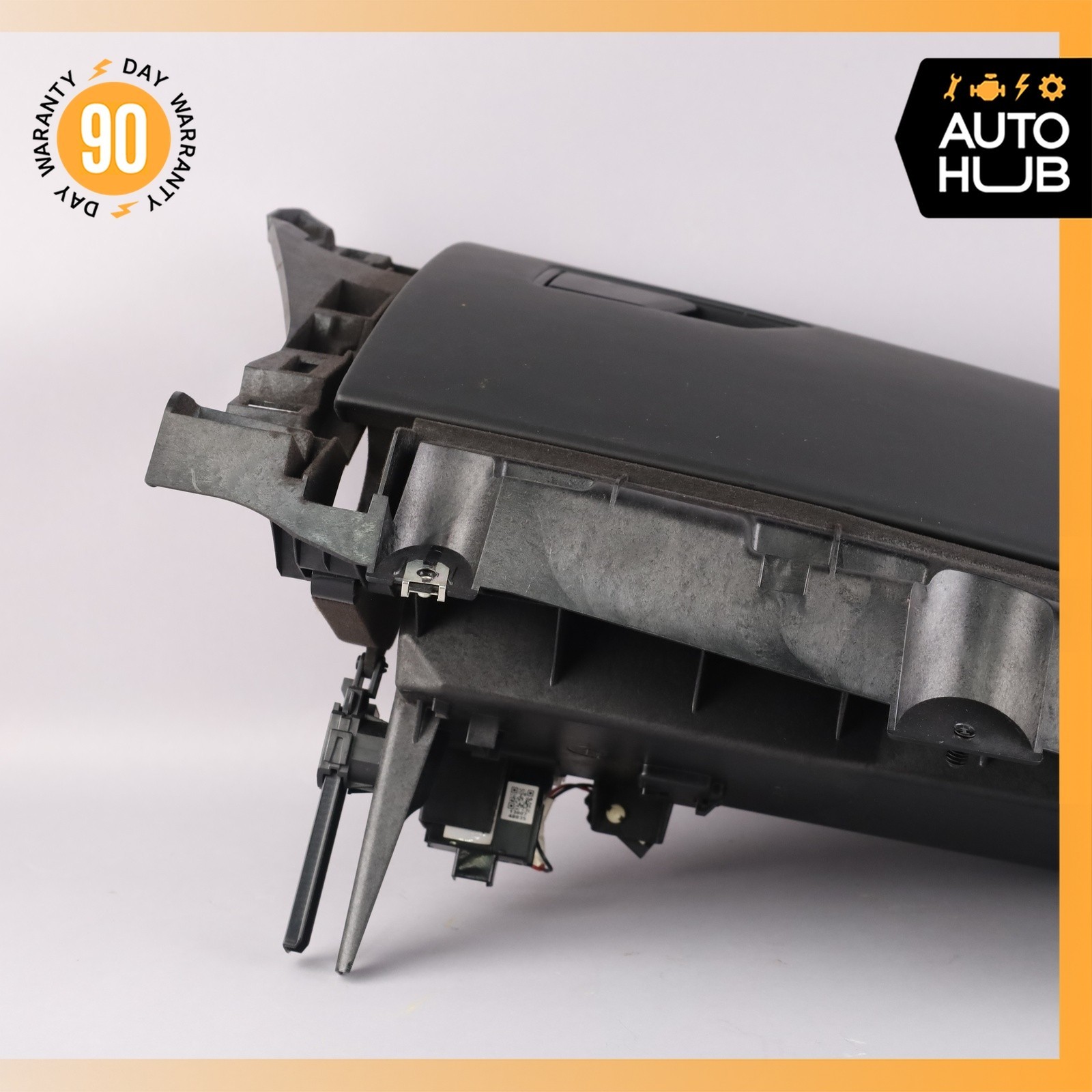 17-20 Maserati Levante M161 Dashboard Dash Glove Box Glovebox Black OEM 89k