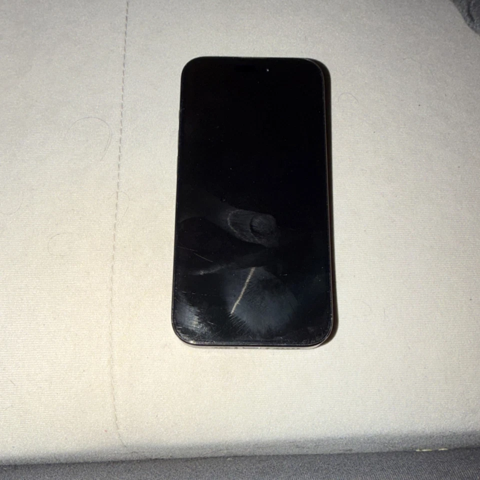 Apple iPhone 15 Pro · 256GB, Foto 4 von 5