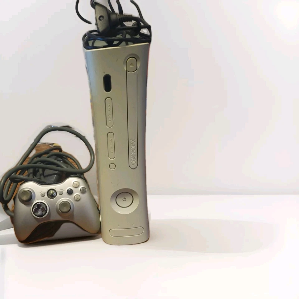 Disco duro y controlador Xbox 360 60 GB Foto 2 de 4