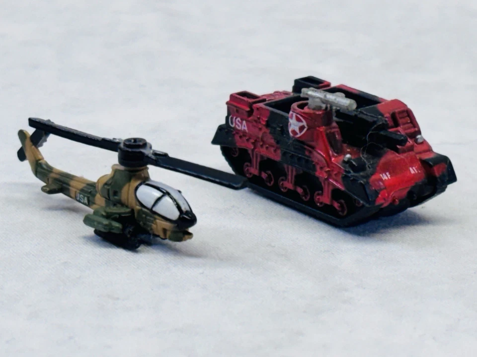 Micro Máquinas Militares Lote de 13 Camiones Tanques Galoob 1987 Jeep Helicóptero Foto 2 de 4