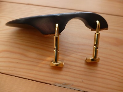 SCHWARZE VIOLINE KINNHALTER MIT ZWEITEILIGER STIL GOLD VERKORKTER KLAMMER, 4/4, UK-VERKÄUFER!