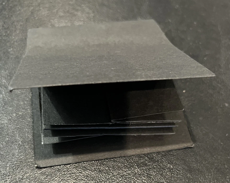 Tarjetas o insertos en blanco artesanales de 3"-4" negro y rojo - A0125 Foto 4 de 4