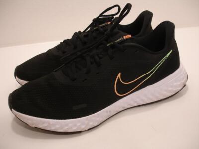 nike revolution 5 black orange