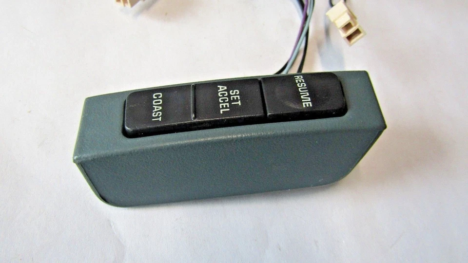 Motorcraft SW-5898 Cruise Control Switch Relay-Speed Control Actuator Switch - Image 3 of 4