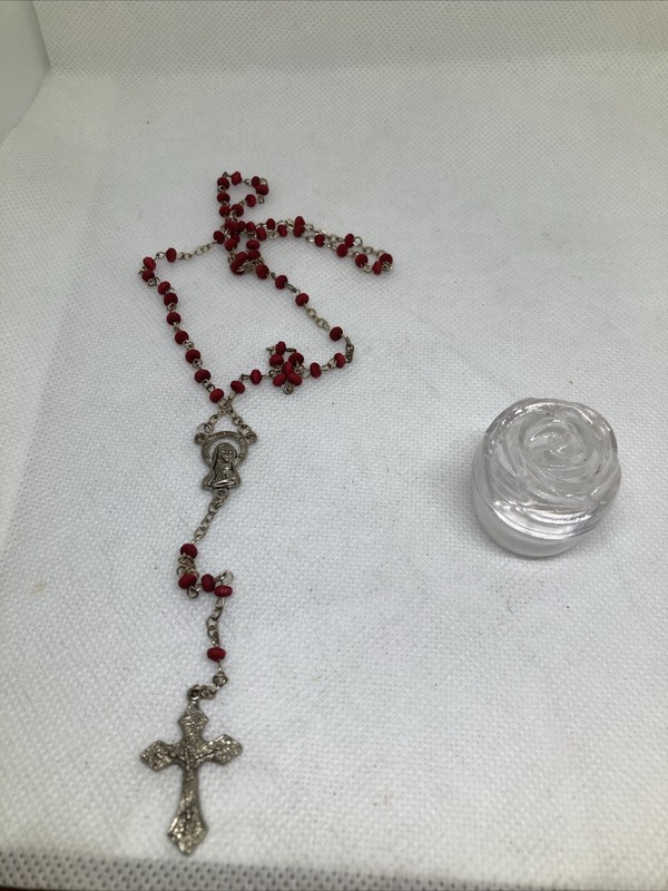 Small Unique Rose Scented Christian Catholic Rosary W/Holder