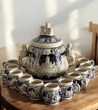 R. Merkelbach Vintage Bowle Set Steingut Keramik, 11 Trinkbecher Burgen Relief