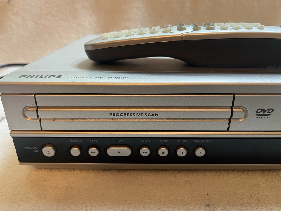 💙Philips VCR DVD VHS Combo 4 Cabezales Reproductor VCR/DVD Probado VHS S Video Control Remoto PRUEBA Foto 2 de 4