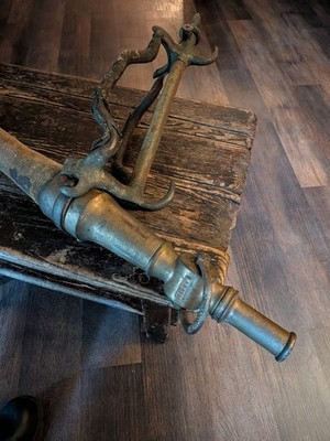 Antique fire monitor appliance