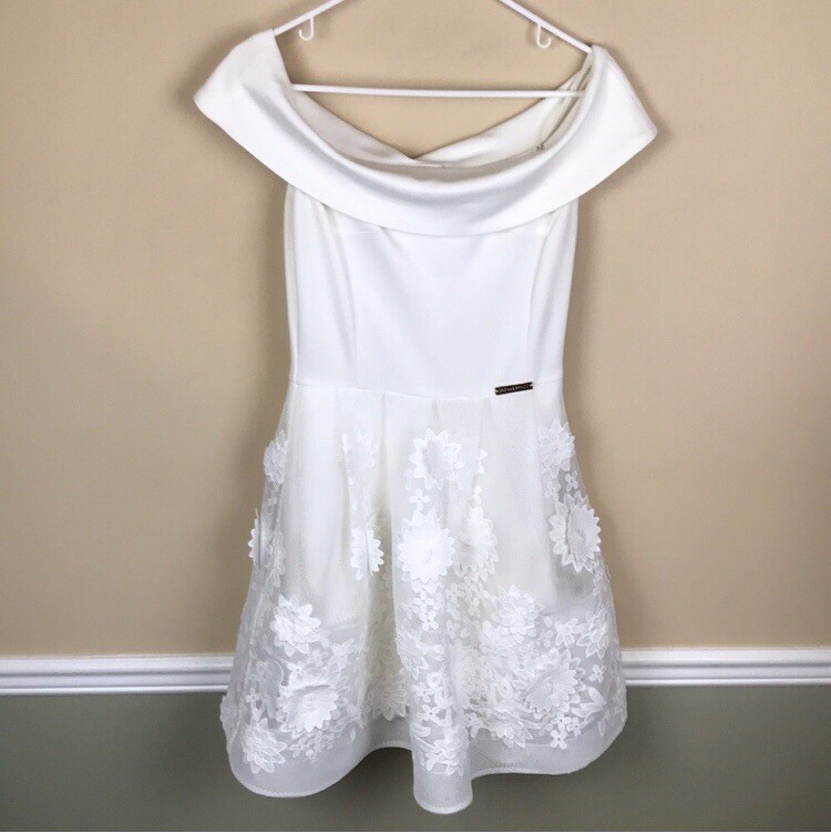 Bronx & Banco Women's White Off the Shoulder Floral Embroidered A-Line Dress Sz | eBay Bronx & Banco Women's White Off the Shoulder Floral Embroidered A-Line Dress Sz | eBay