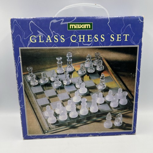 Traditional Glass Chess Set Crystal Frosted Clear Classic Board Game New in box - Picture 3 of 4