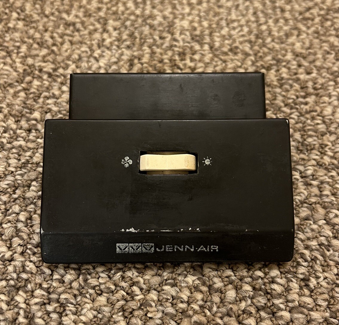 202546 Jenn Air Downdraft Fan Light Switch 18119900 eBay