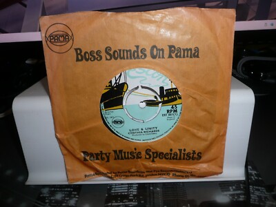 CYNTHIA RICHARDS. '' LOVE & UNITY '' 7'' VINYL SINGLE UK 1971. ESCORT LABEL.