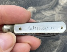 Canif souvenir de Châtellerault en nacre 