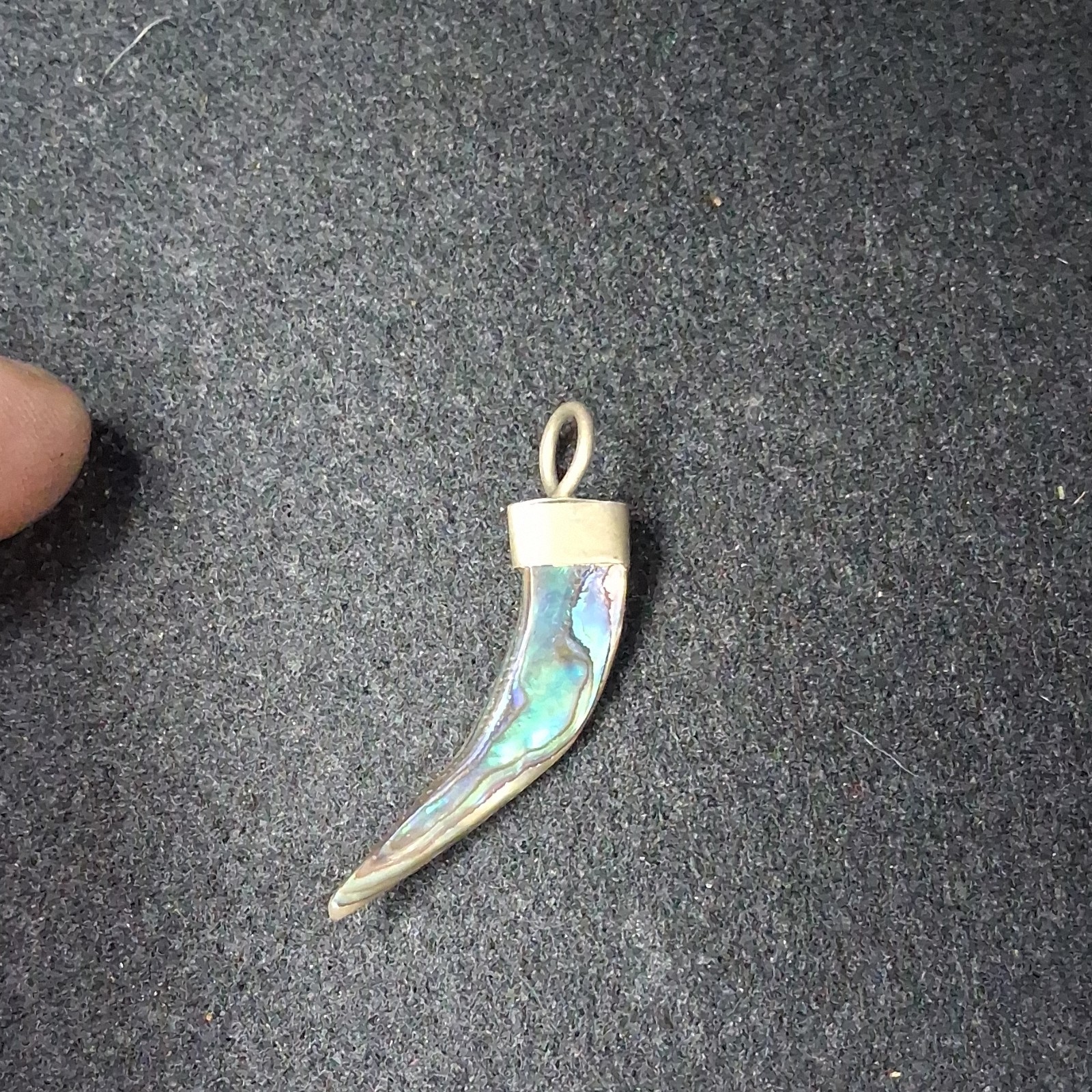 Abalone Horn-Shaped Multicolor Shell Pendant Amul… - image 9