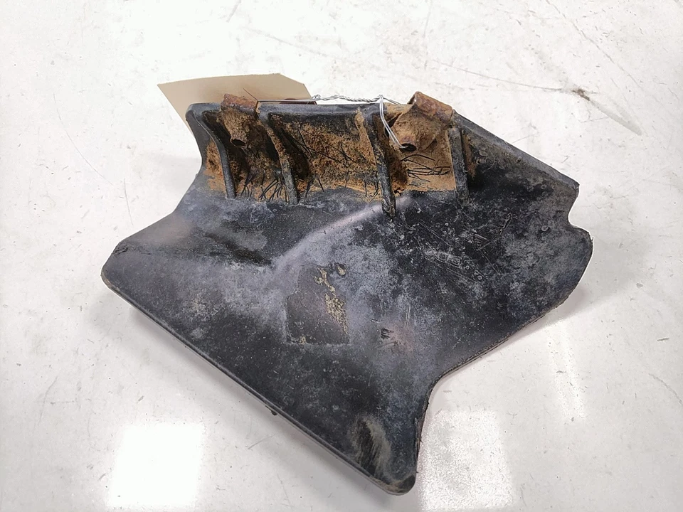 Guardabarros delantero Kubota RTV X900 14 Foto 3 de 4