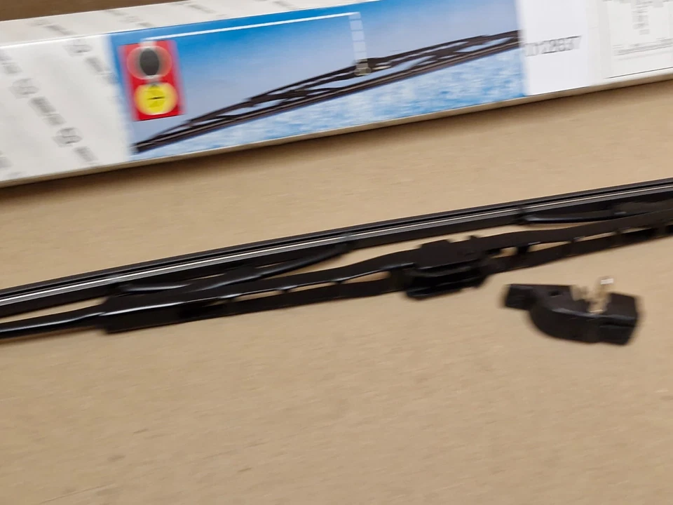 Limpiaparabrisas genuino Mazda 323 MX-3 MX-5 RX-7 RX-8 450mm 18" GB93673309S Foto 2 de 4