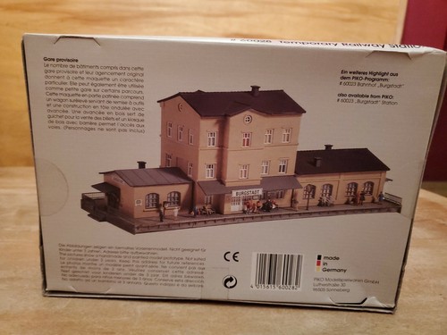 PIKO N Scale 60028 Temporary Railway Station New In Box - Picture 2 of 3