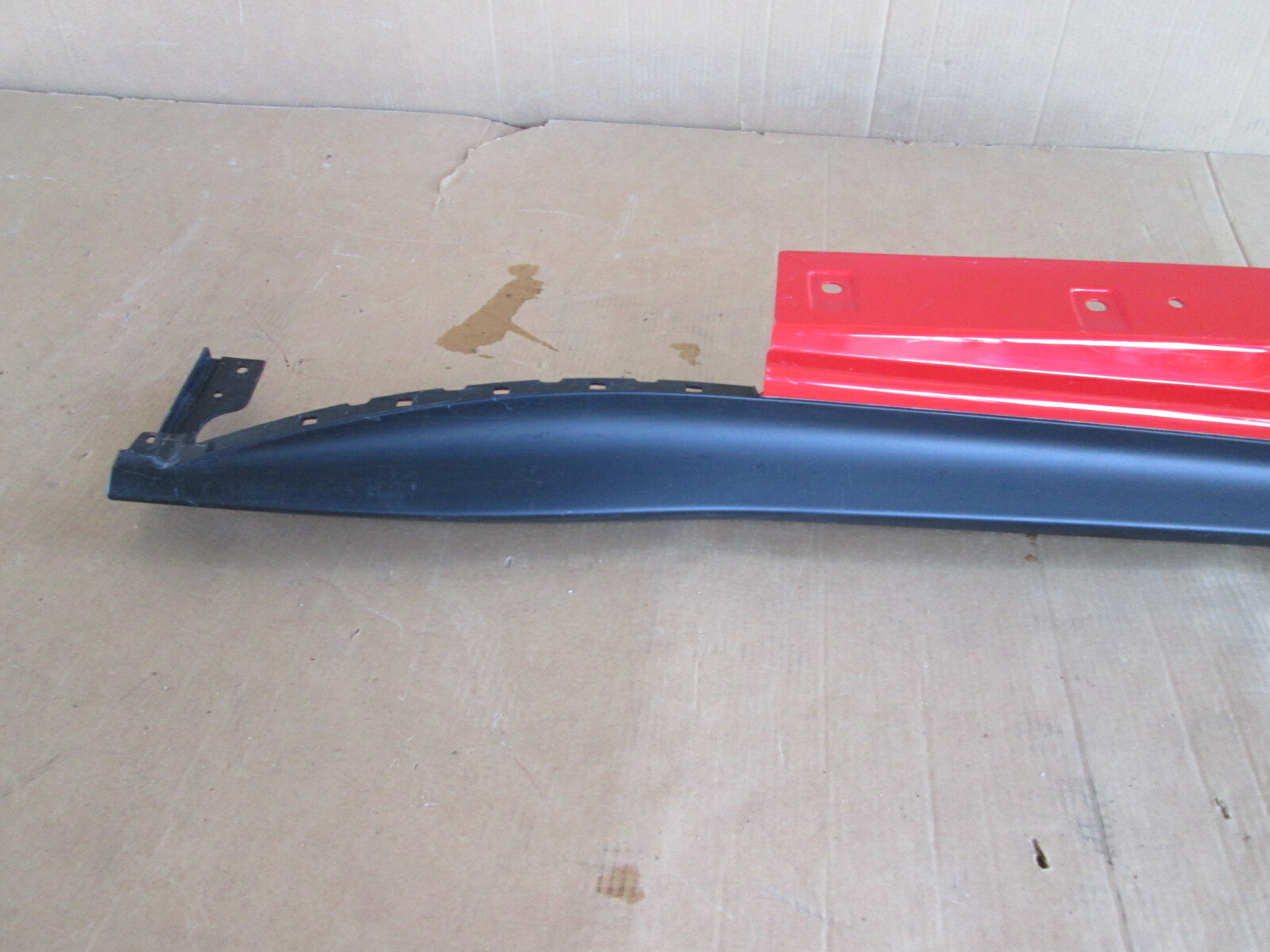 Ferrari F12 Berlinetta RH Rocker Panel / Side Skirt # 84306200  / 84306110