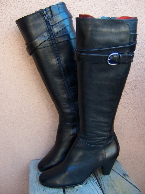 ecco black boots ladies