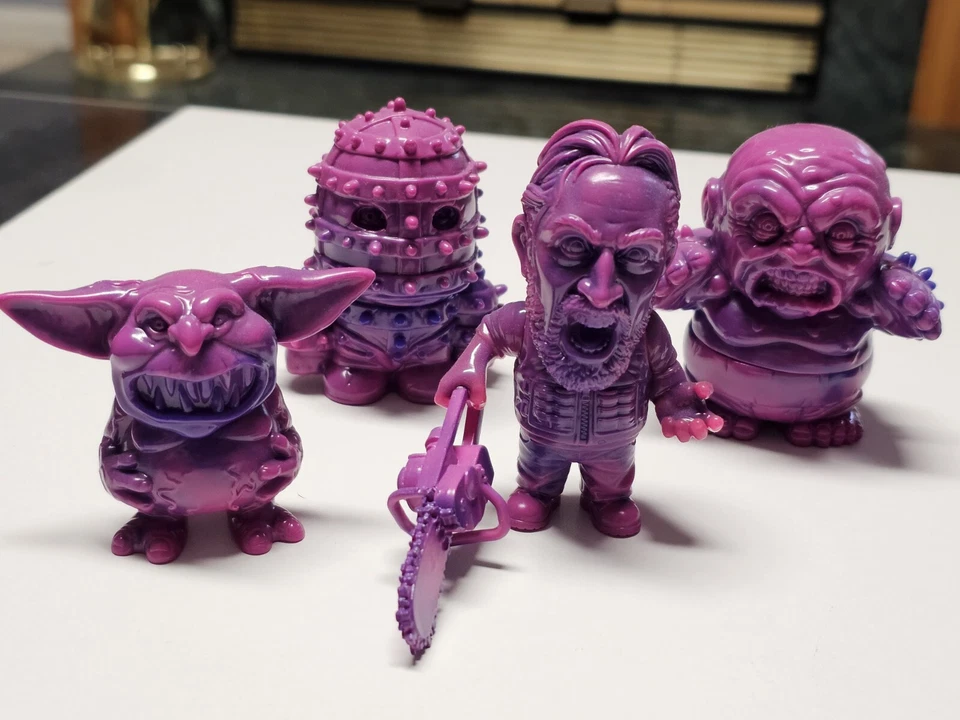 Juego básico completo de 8 figuras Sofubi Unbox Industries WGT MANDY H2,7 pulgadas Foto 4 de 4