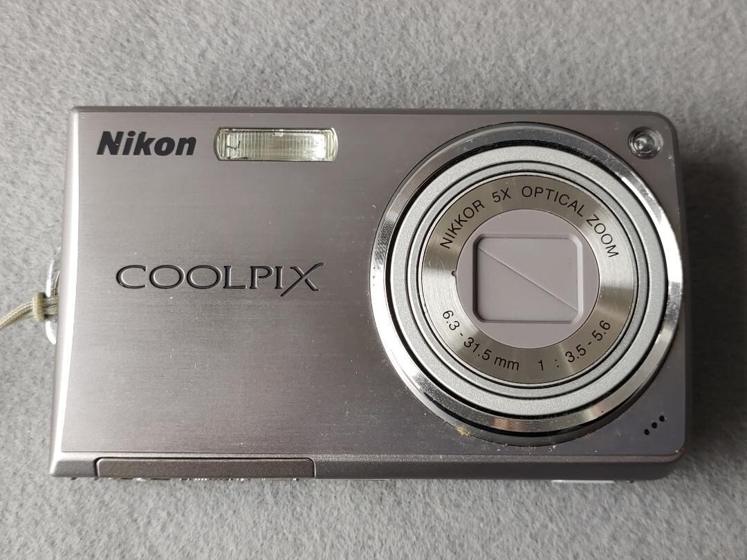Nikon COOLPIX S550 デジカメ シルバー Amazon | Nikon デジタルカメラ COOLPIX (クールピクス) S550