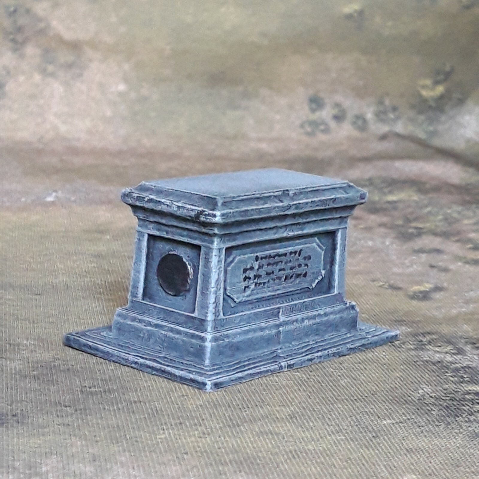 Statue Plinth (Large) Tabletop Mini Dungeons & Dragons D&D