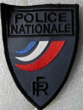 POLICE INSIGNE DE POITRINE BASSE VISIBILITE*