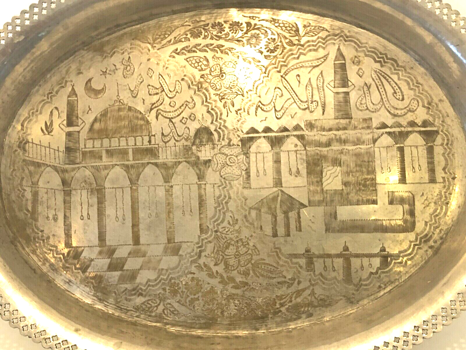 Foto 1 di 12