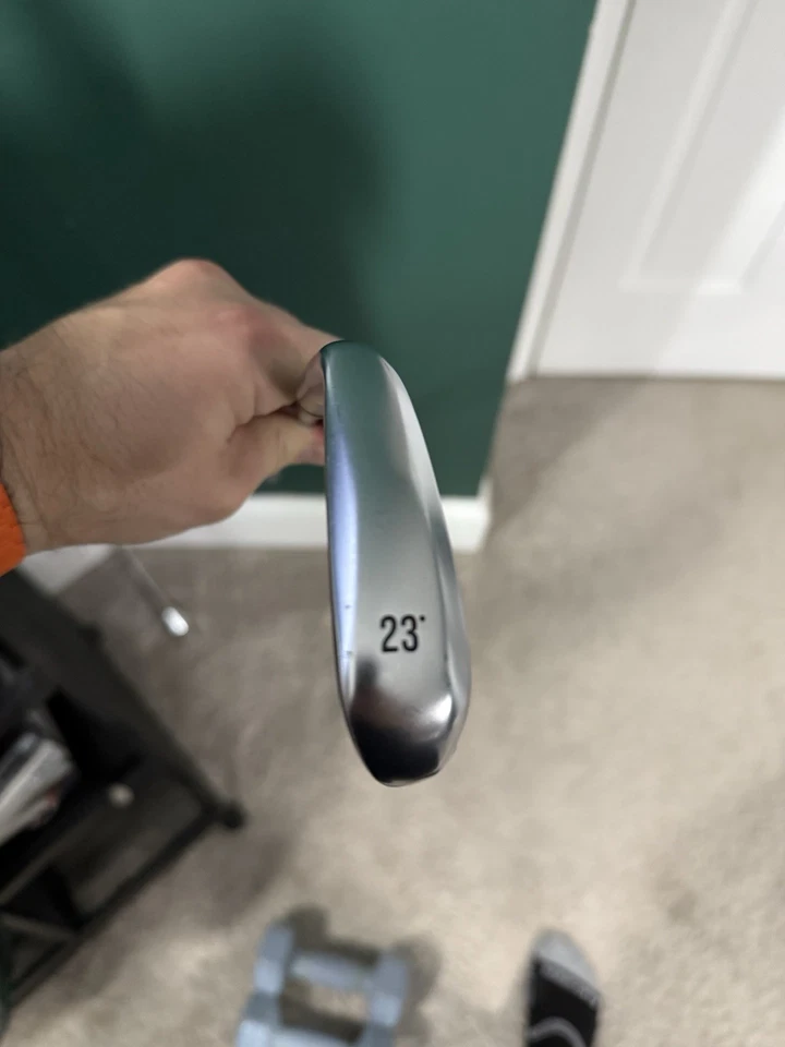 Hierro de conducción Callaway Apex '24 UT 23* KBS Tour 120 X rígido COMO NUEVO Foto 2 de 4