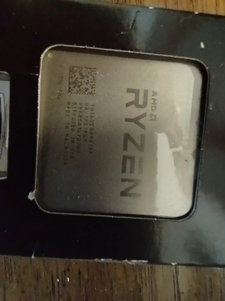 NUEVO AMD RYZEN 5 1600X 6 núcleos 3,6 GHz (4,0 GHz Turbo) Procesador AM4 YD160XBCAEWOF Foto 3 de 3