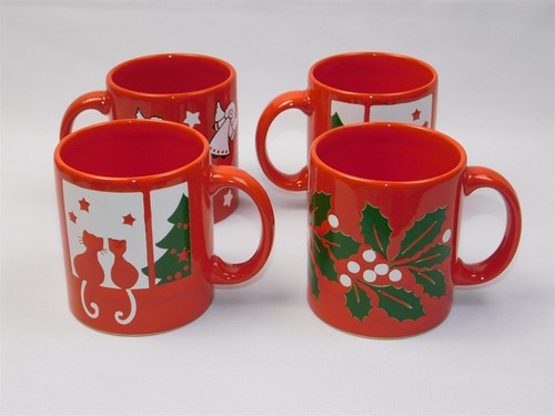 4 Vintage Red Waechtersbach Germany CHRISTMAS Cats Angels Holly Mugs - Picture 5 of 9