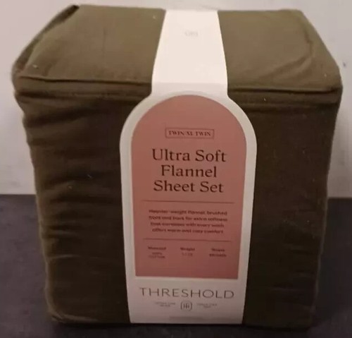 Threshold Ultra Soft Flannel Sheet Set Twin/Twin XL Green