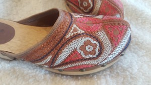 santana clogs