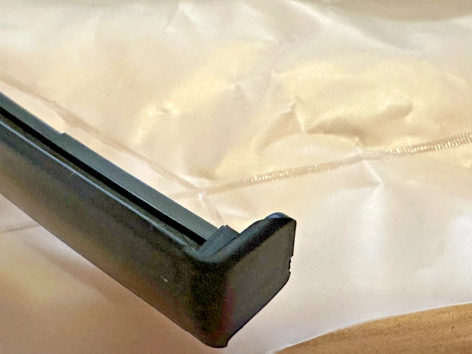 Toyota Genuine Prius V 12-17 Roof Drip Molding Pair 75555-47050 75556-47050 OEM Foto 4 de 4