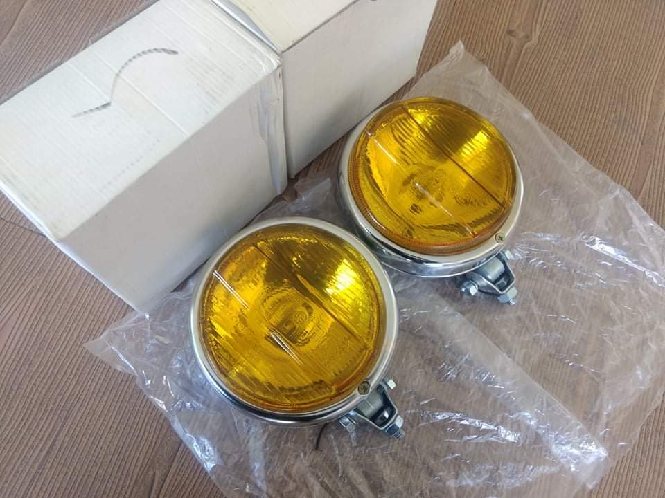 VINTAGE CAR FOG LIGHTS PAIR, L&R SIDE FOR RETRO & CLASSIC, CARS, NEW
