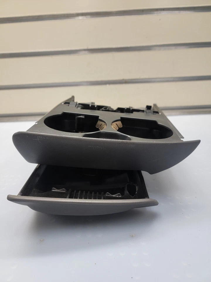 🔥97-03 Ford F150 EXPEDITION Tablero Extraíble Portavasos Borde con Bandeja de Cenizas GRIS CH4 Foto 4 de 4