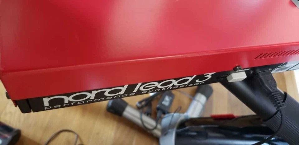 Clavia Nord Lead 3 Analog Modeling Synthesizer with Custom Hard Case OS1.2 FS JP - Bild 3 von 4