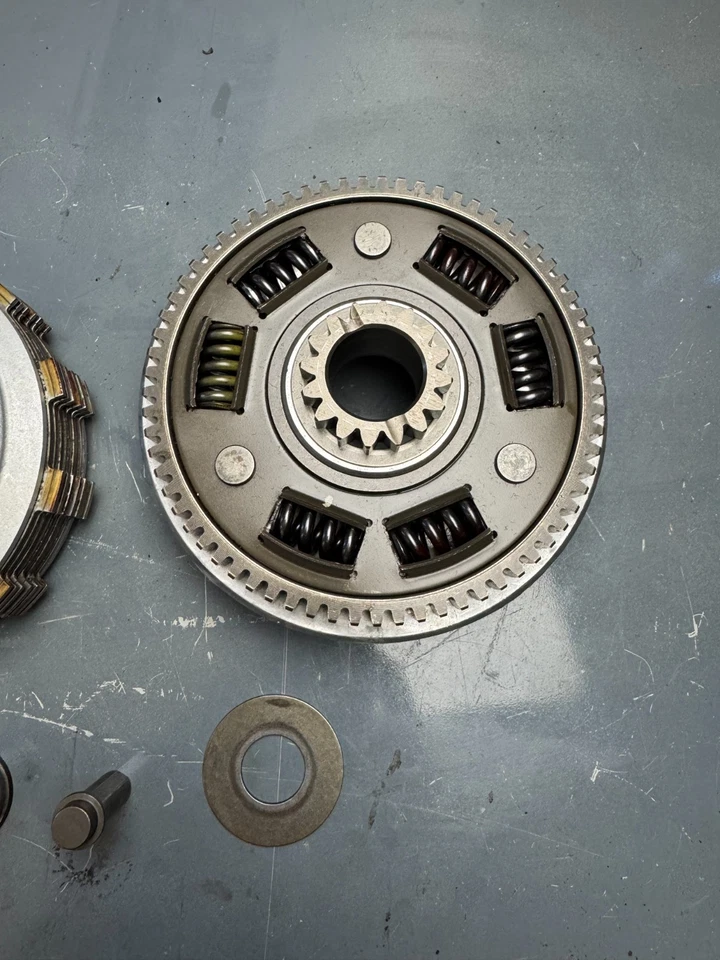 Honda NX650 Dominator 1998 Complete Clutch Assembly — 第 3/4 张图片