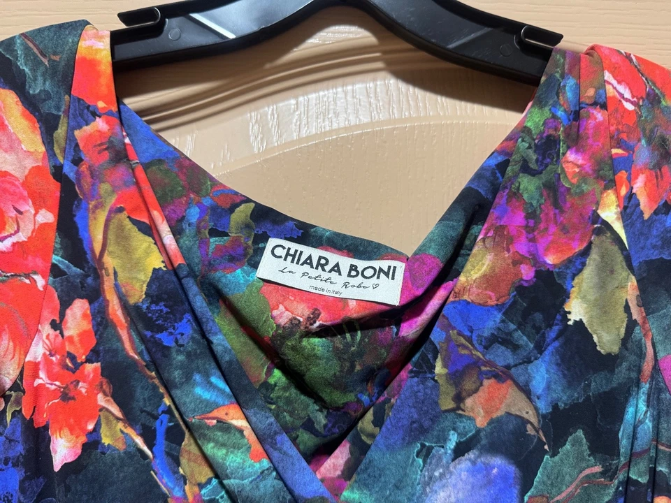 Novo Vestido Lápis Floral Brilhante Chiara Boni La Petite Robe Tamanho 42 (6 EUA) - Imagem 2 de 4