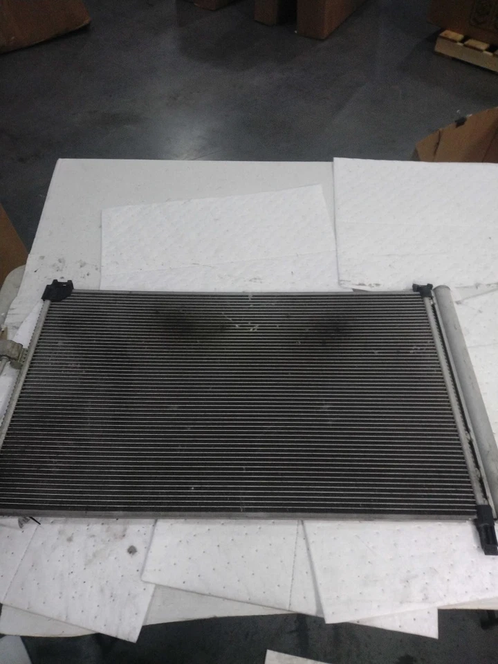 Condensador de aire acondicionado usado se adapta a: Nissan Murano 2016 grado A Foto 2 de 4