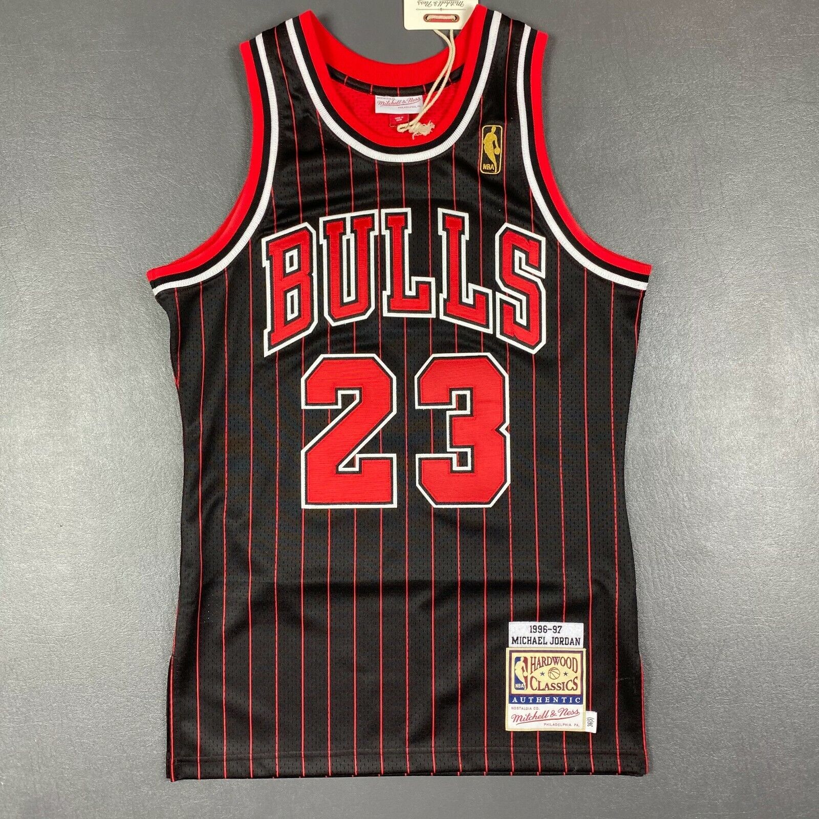 100% Authentic Michael Jordan Mitchell & Ness 96 97 Bulls Jersey Size 36 S  Mens